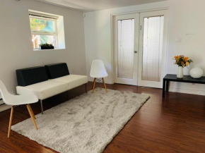City Center Comfort place North Vancouver